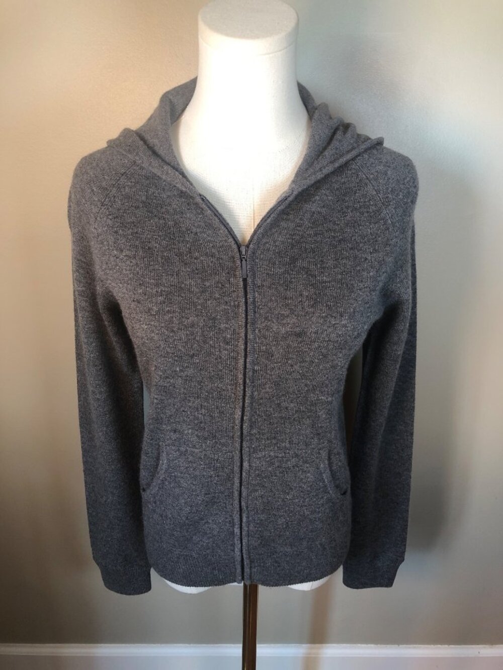 Barneys New York Gray Wool Cashmere Full Zip Hoodie Sweater Sz M Old Money Luxe